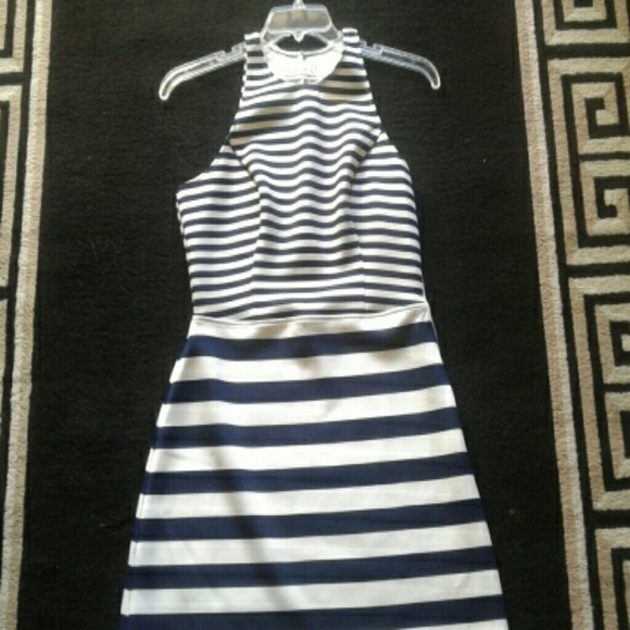 Abercrombie & Fitch Dresses & Skirts - 24 HOUR'S BIG SABERCROMBIE & FITCH brand new dress